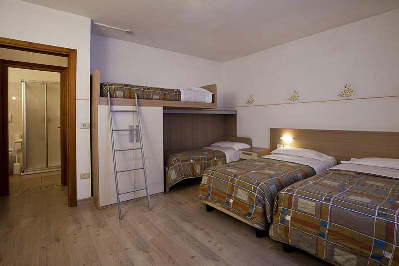 Hotel Locanda Locatori slide 5