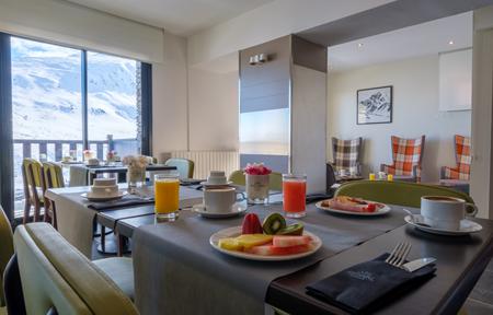 Hotel Caribou slide 3