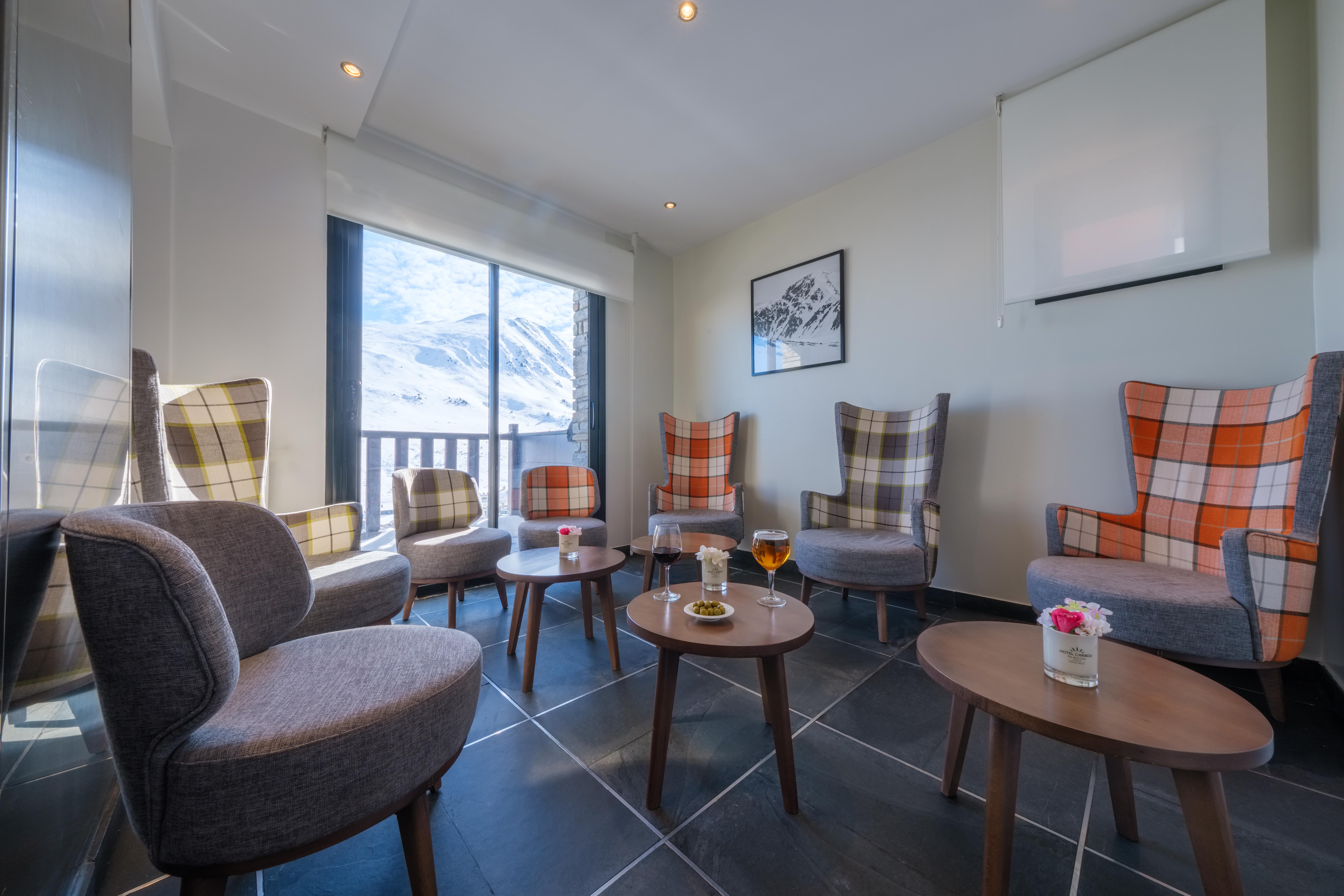 Hotel Caribou slide 4