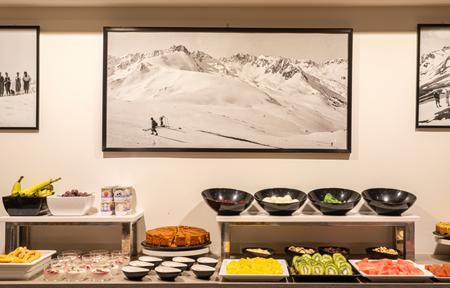 Hotel Caribou slide 5