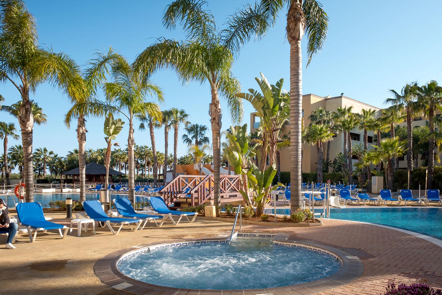 Playamarina Spa Hotel  slide 2