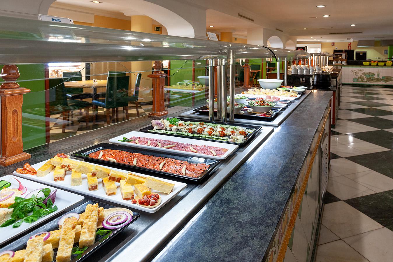 Playamarina Spa Hotel  slide 5