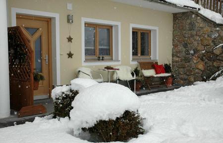 Apart Angela slide 2