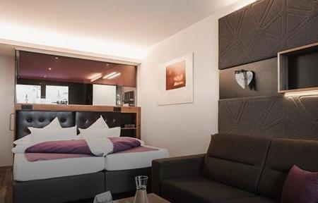 Anthony's Life & Style Hotel slide 5