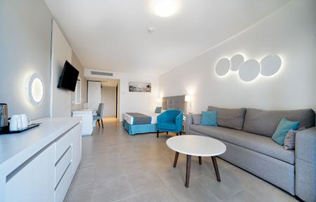 Hotel Las Costas slide 4