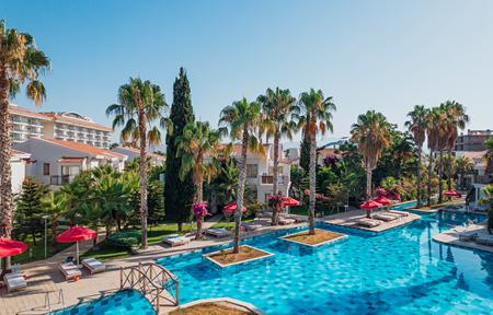 Hotel Selectum Family Comfort Side slide 2