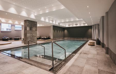 Vaya St. Zeno Lodge slide 5