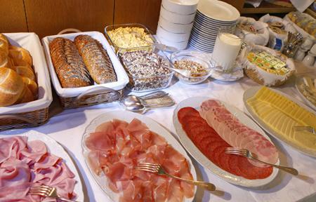 Hotel Ingram slide 5