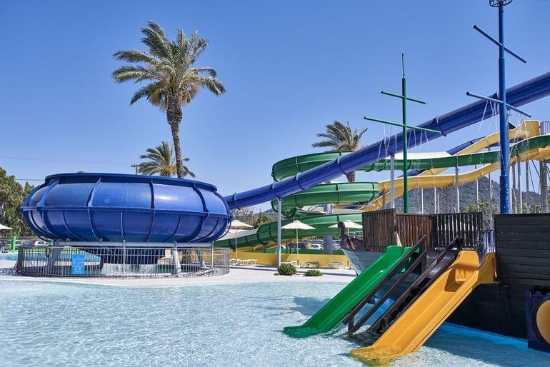 Hotel Blue Bay Resort slide 2