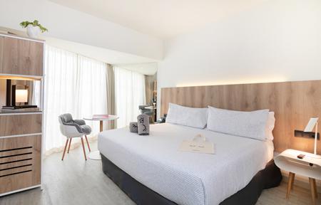 Hotel INNSiDE Ibiza Beach slide 3