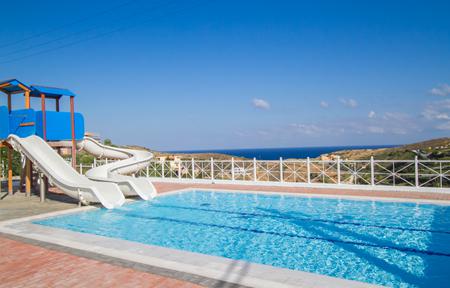 Hotel Peninsula Resort & Spa slide 3