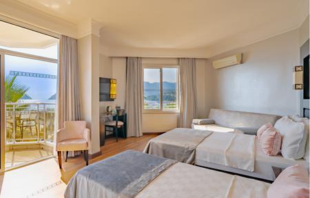 Hotel Prime Beach slide 2