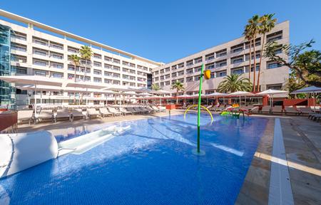 Hotel Estival Park slide 1