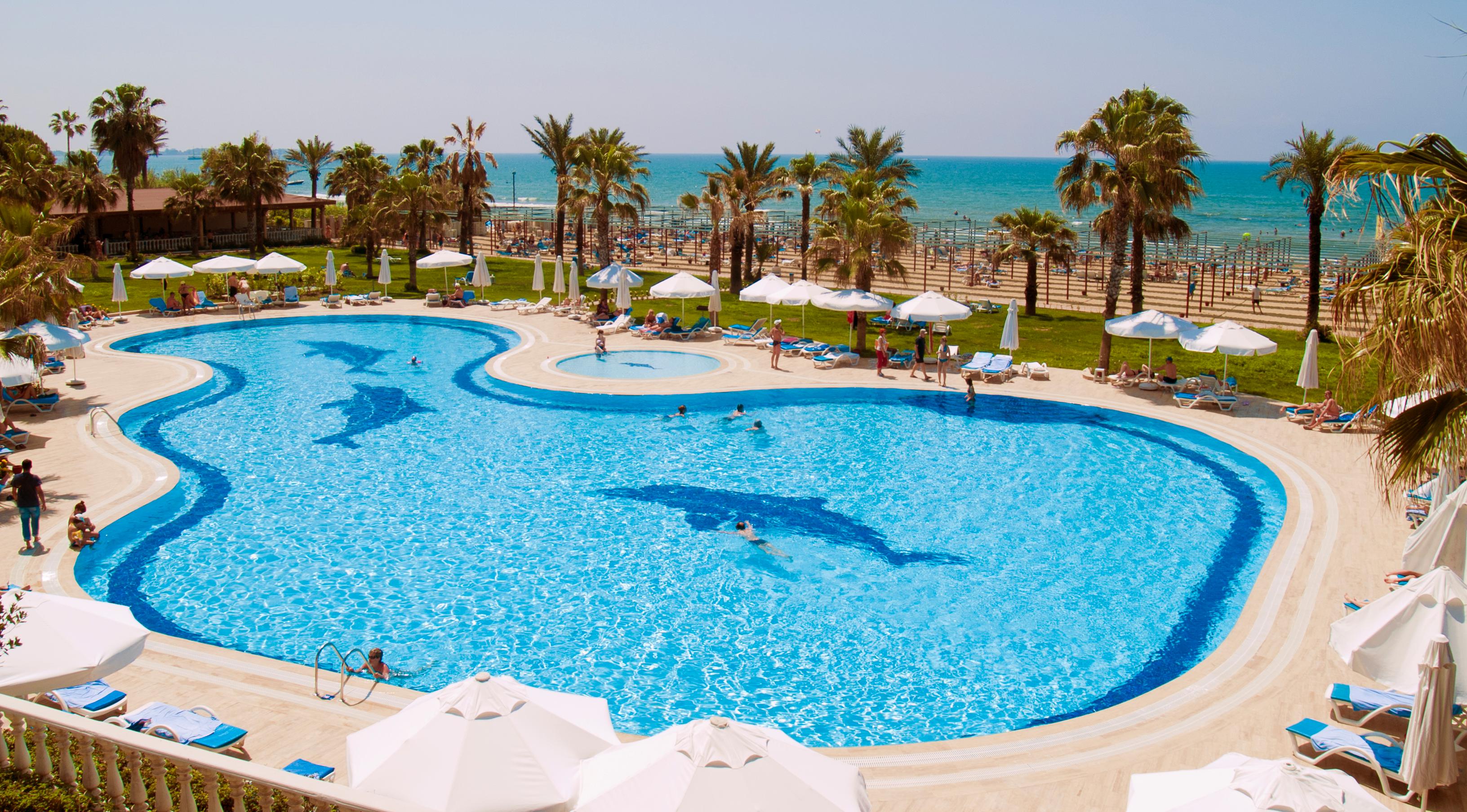 Hotel Cesars Side slide 2