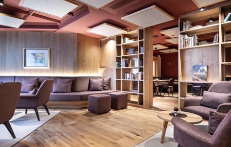 Alpenroyal Hotel slide 4