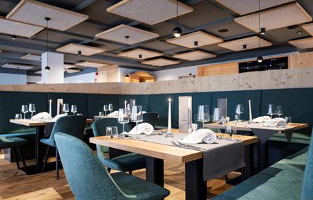 Alpenroyal Hotel slide 3