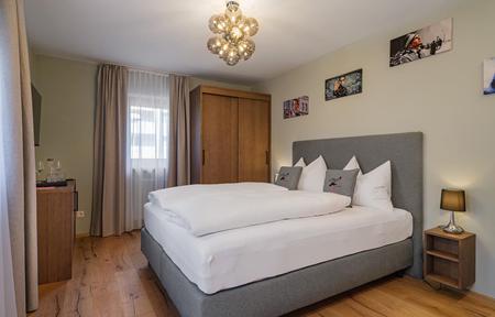 Art & Boutique Hotel The STORKS  slide 3