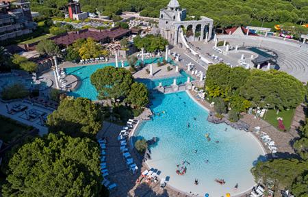 Hotel Xanadu Resort slide 2