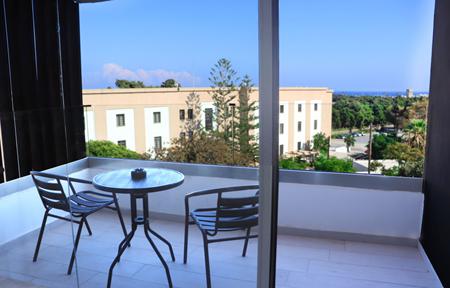 Hotel Castellum Suites slide 4