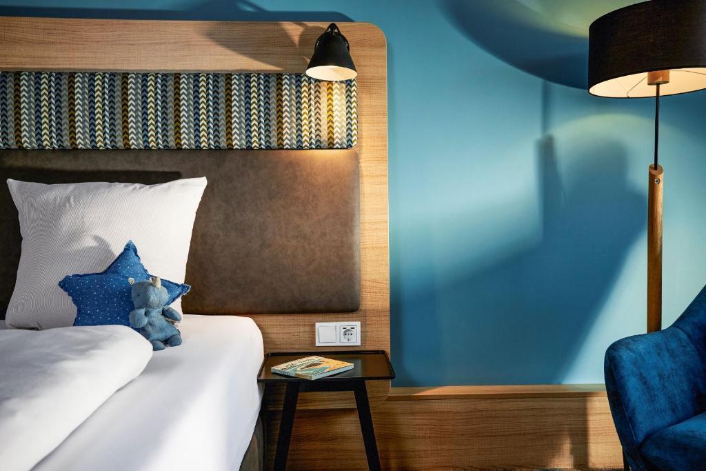 Blue Montafon slide 2