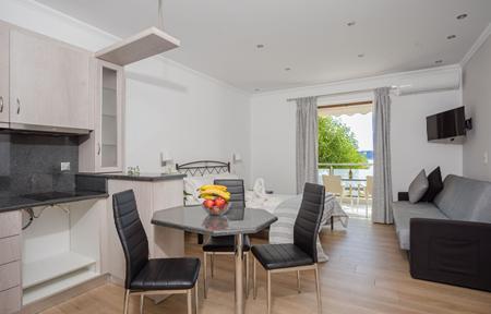 Mare Vita Apartments slide 3