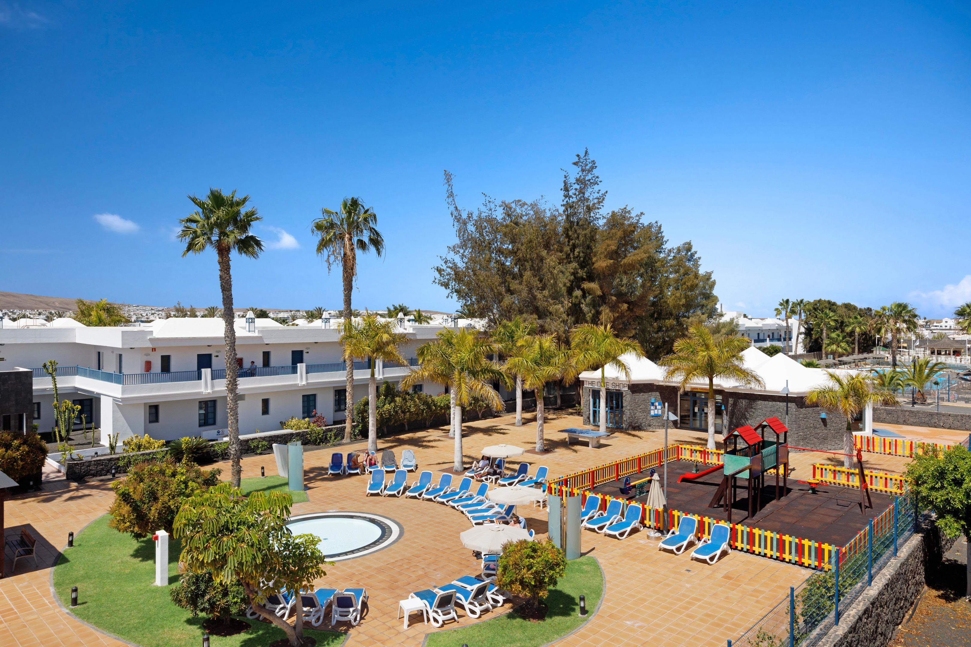 Aparthotel THB Tropical Island Resort - morgenmad slide 3