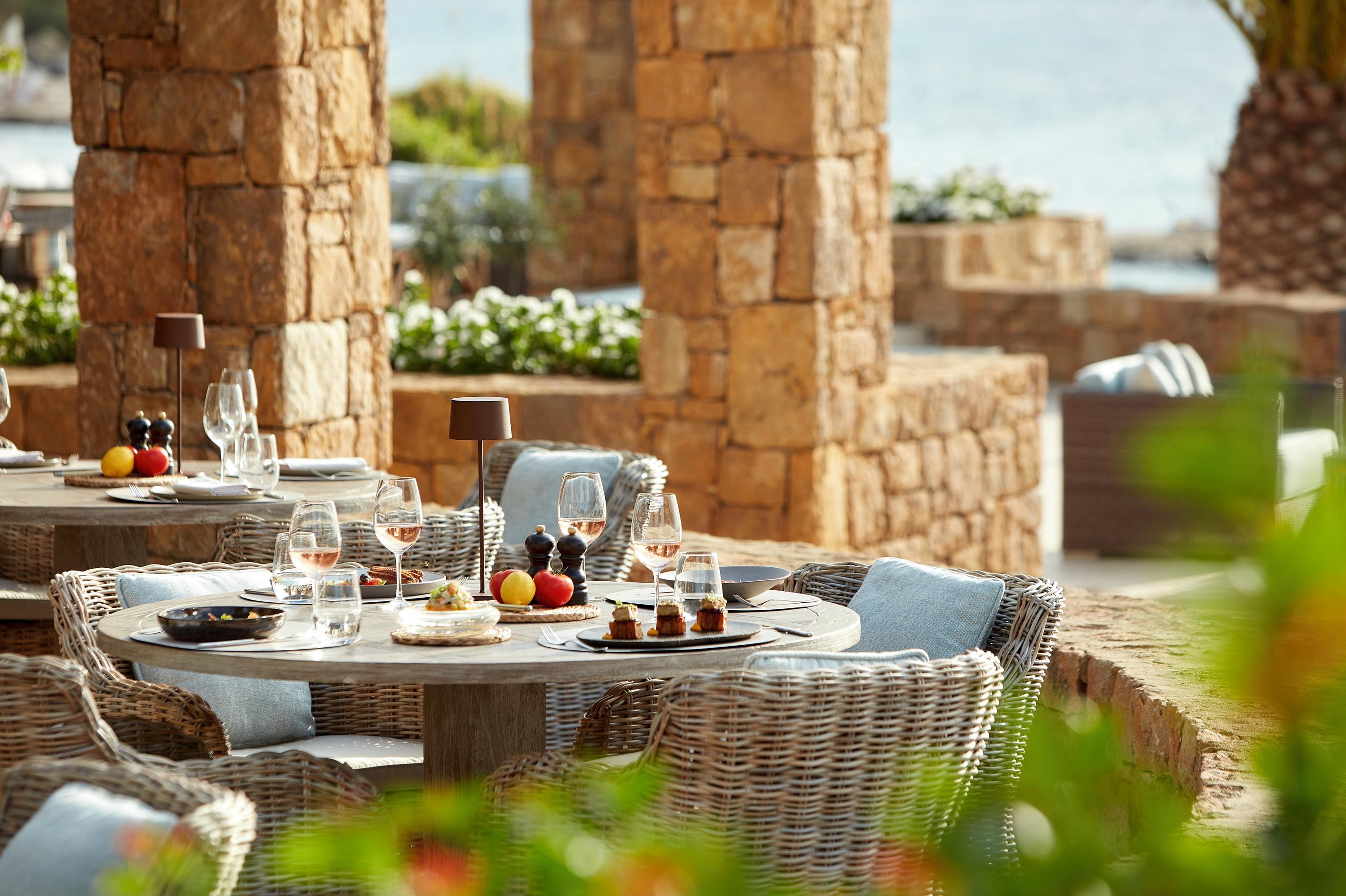 Hotel Sani Club  slide 4