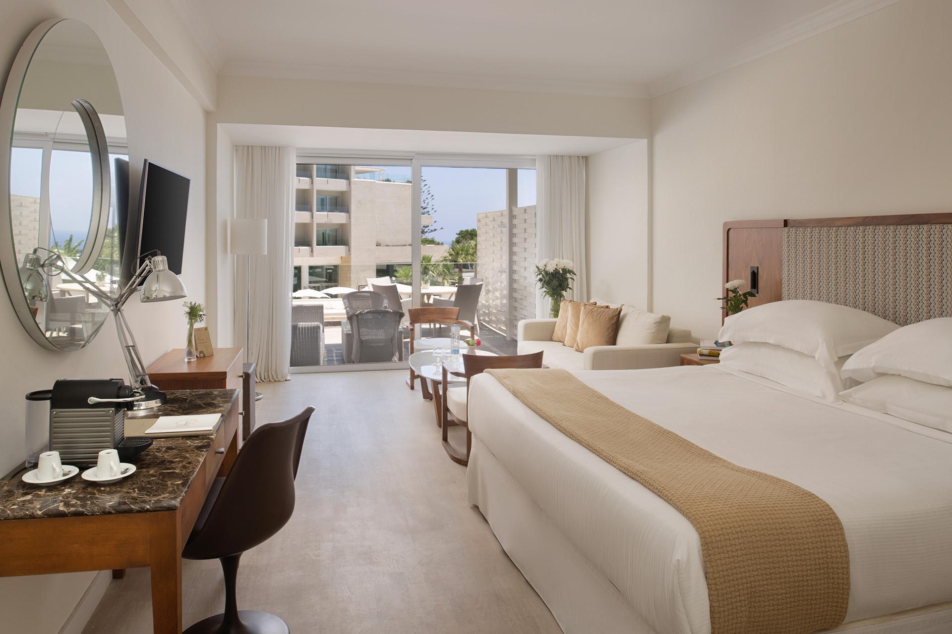 Hotel Grecian Park slide 3