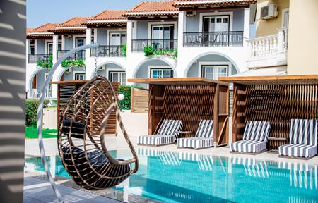 Hotel Paradise slide 4