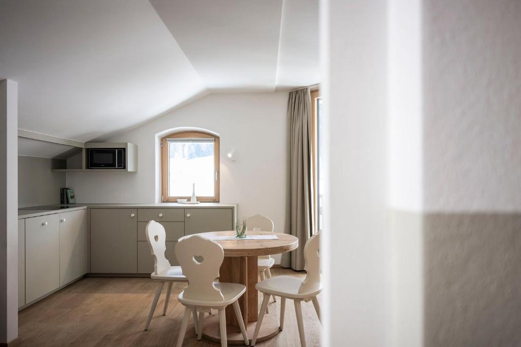 Villa Rainer slide 2