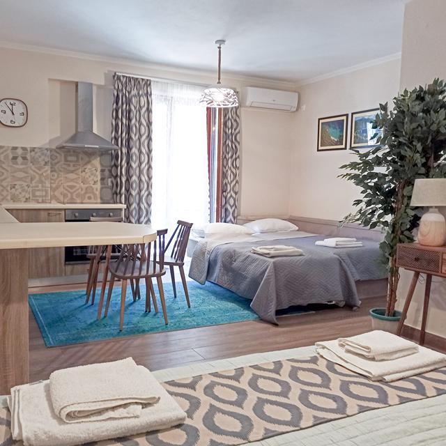 Captain's Seafront Apartments (tidligere Babis) - billede 5