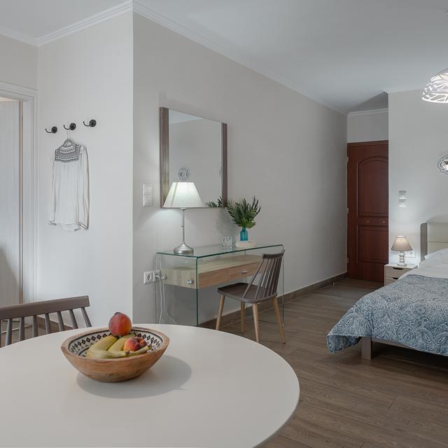 Captain's Seafront Apartments (tidligere Babis) - billede 3