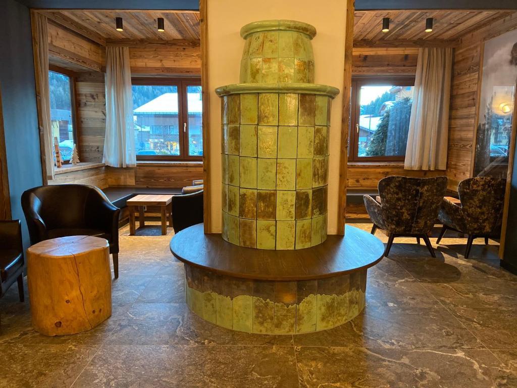 Hotel Ariston  slide 4