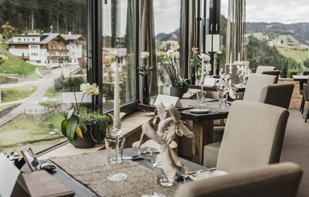 Hotel Chalet S Dolomites  slide 4