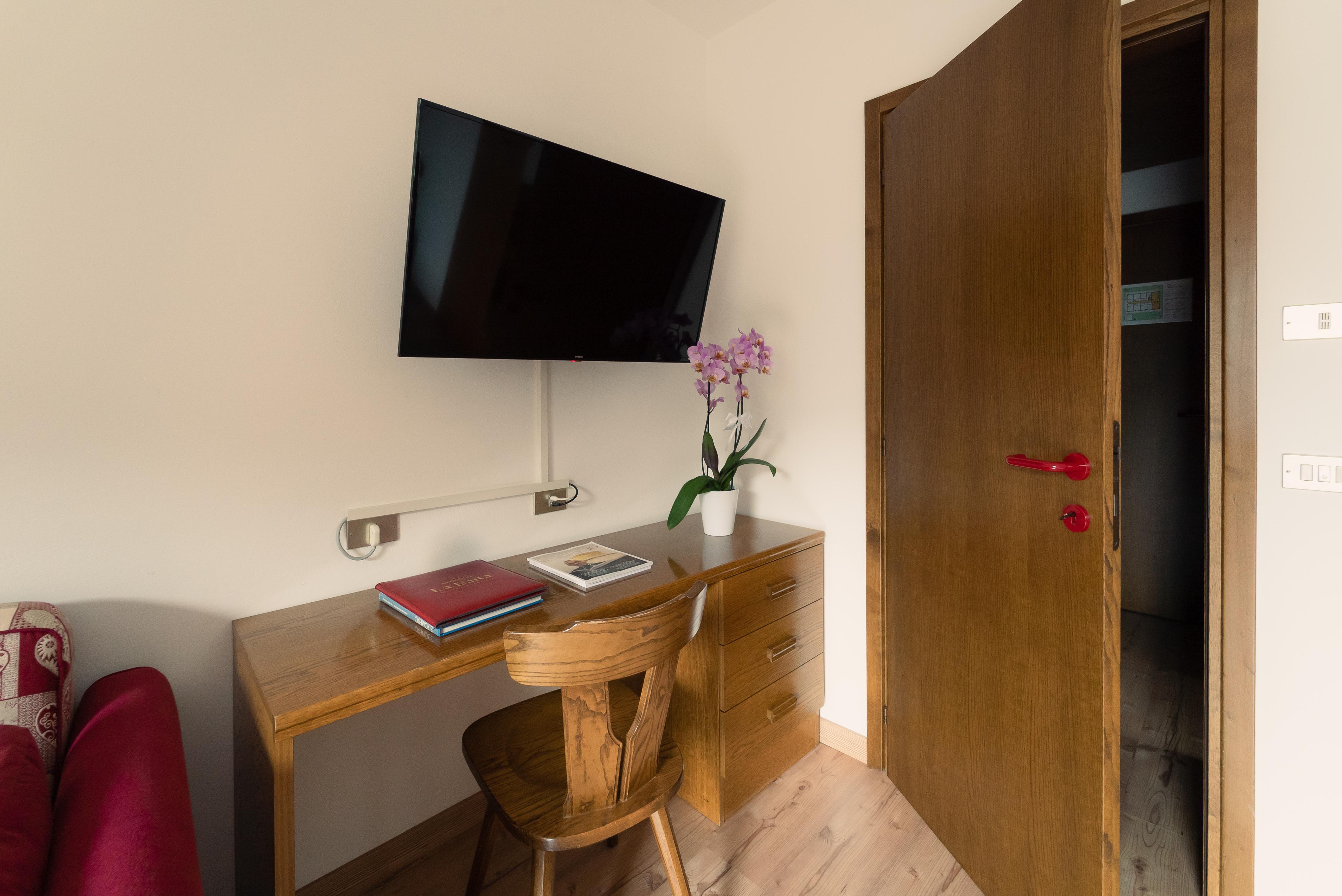 Hotel La Baita slide 3