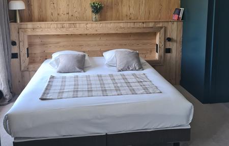 Hôtel L'Auberge Ensoleillée slide 2