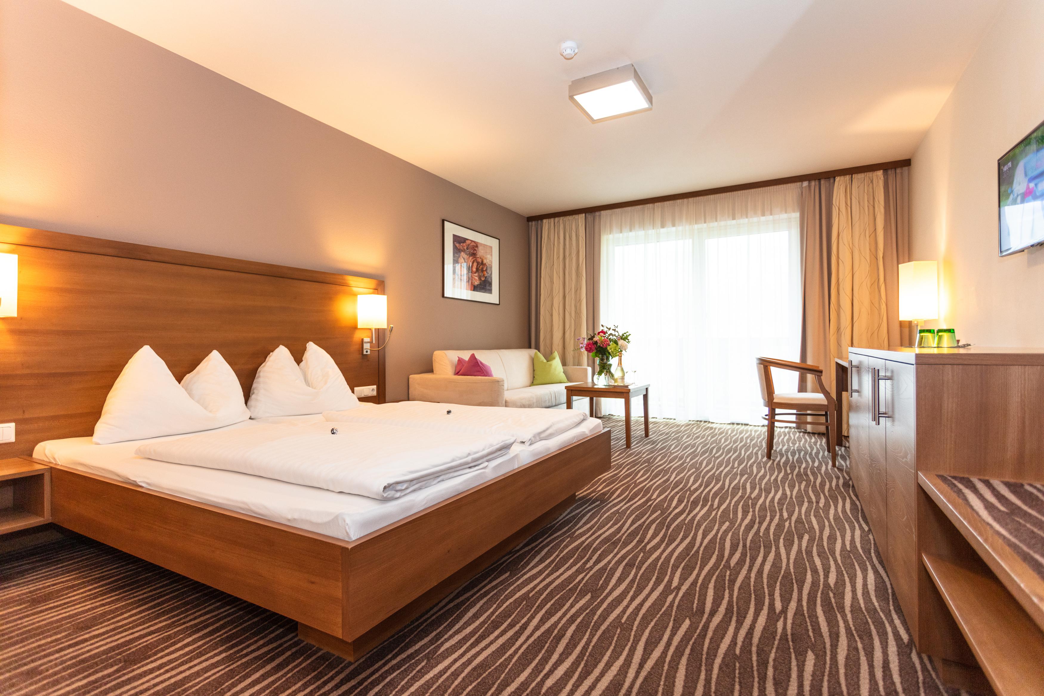 Hotel Landhaus Rohregger slide 2