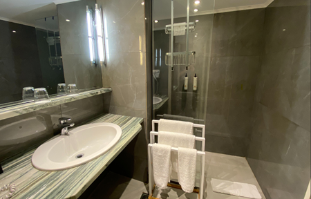 Hotel Corfu Holiday Palace slide 4