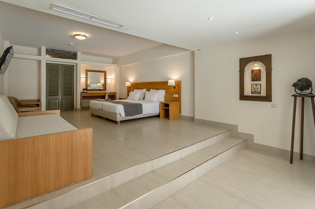 Hotel Corfu Holiday Palace slide 3