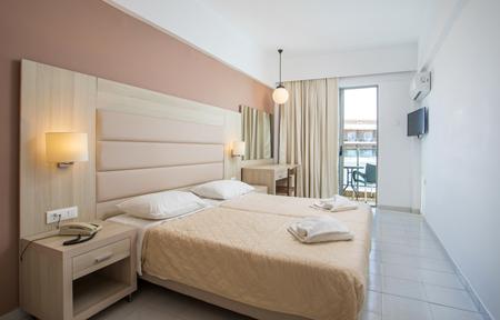 Hotel Africa slide 3