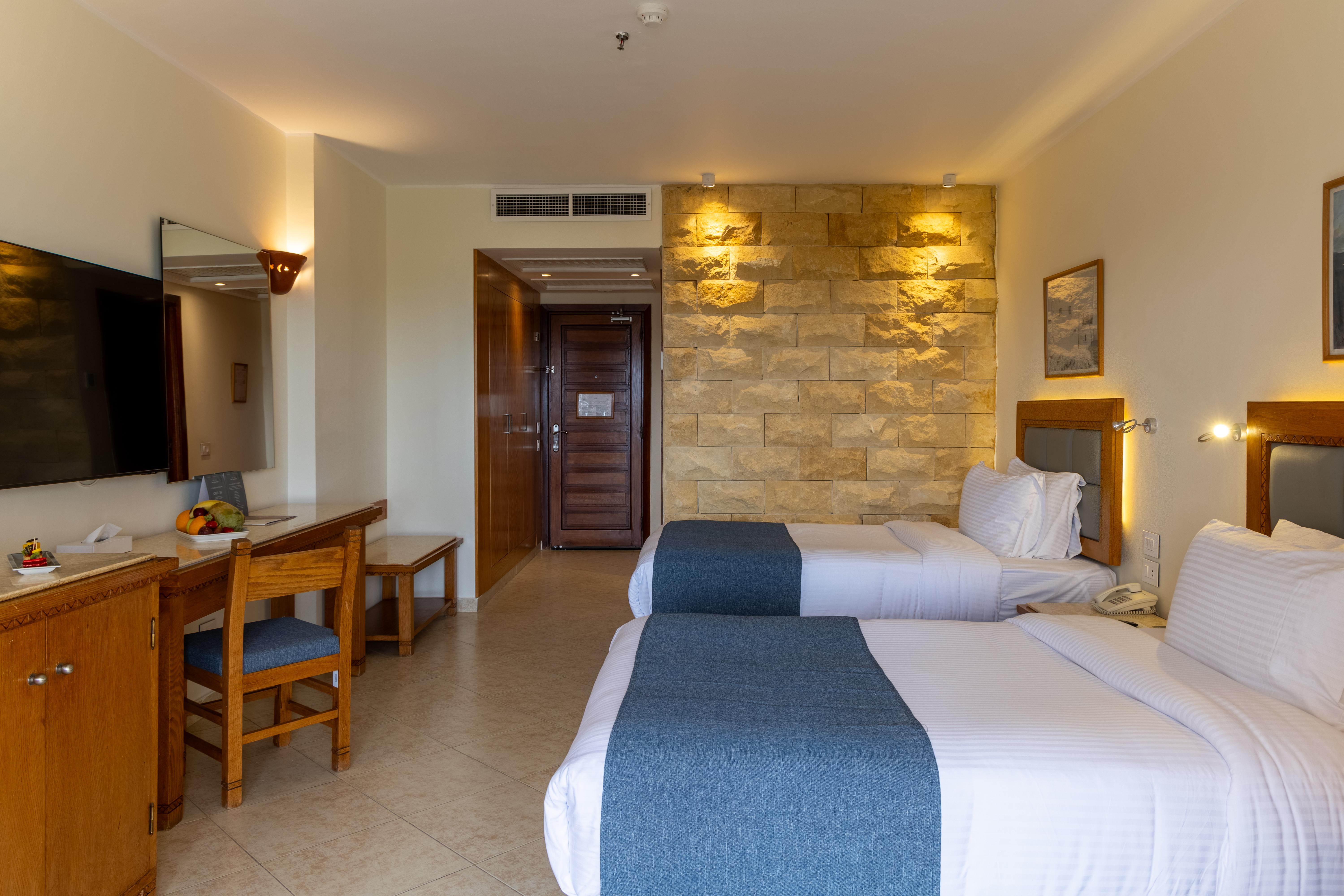 Hotel Fort Arabesque Resort slide 4