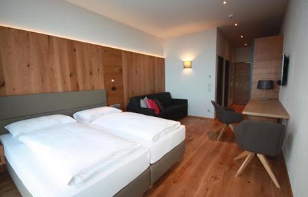 Berghotel Schmittenhöhe slide 5