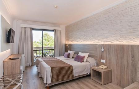 Hotel Na Taconera Sport & Relax slide 5