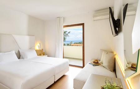 Hotel Akrathos Beach slide 4