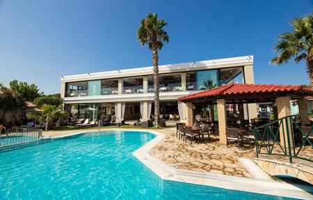 Lejlighedshotel Robolla Beach slide 2