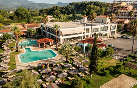 Lejlighedshotel Robolla Beach slide 4