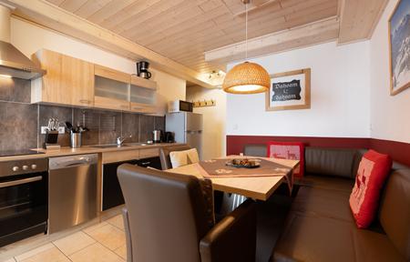 Huber's Lodge slide 4