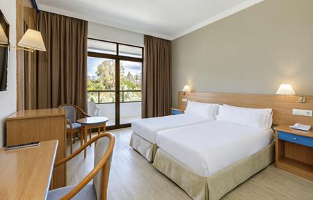 Hotel Sol Marbella Estepona Atalaya Park slide 2