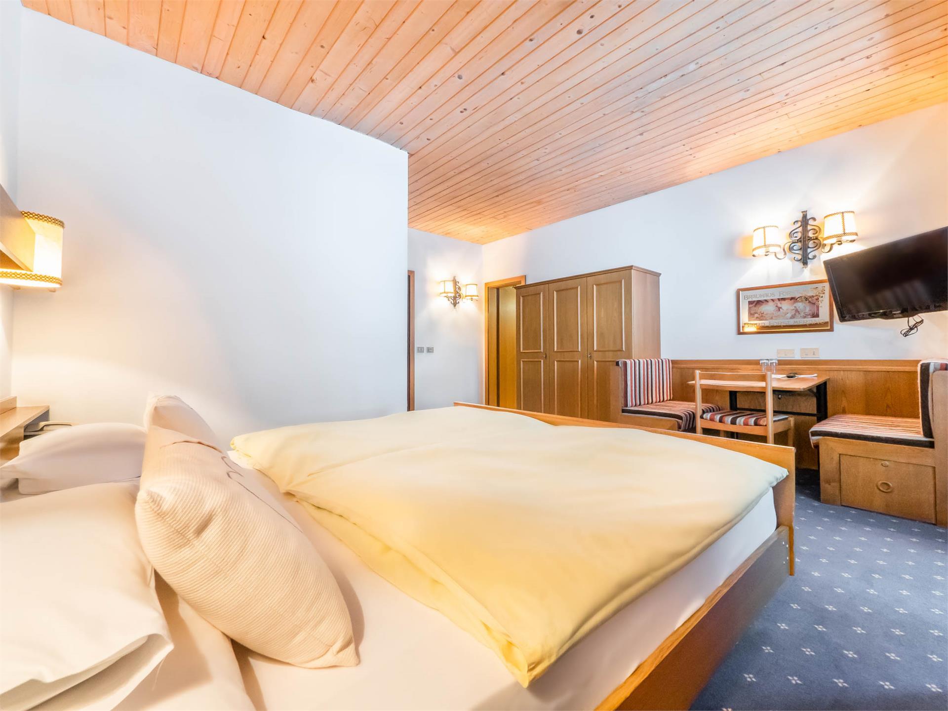 Hotel Pontives slide 3