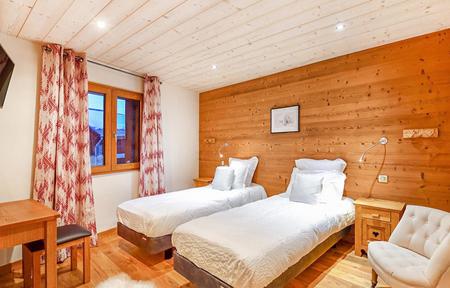 Chalet Teranga Meribel slide 3